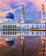 马来西亚羽毛球队横扫日本羽毛球队，斯里坎特绝境逆转