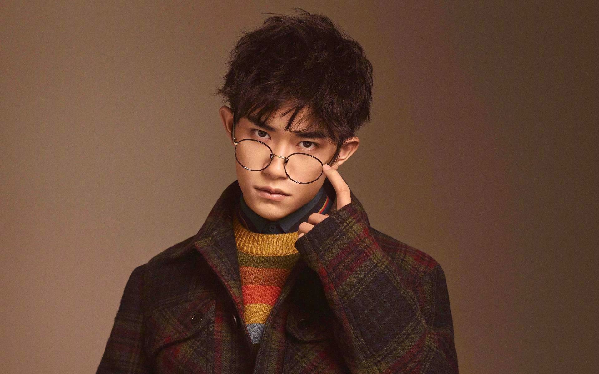 另一种冠军焦点战，当F1方向盘化为篮球，维斯塔潘会如何突破广东防守？