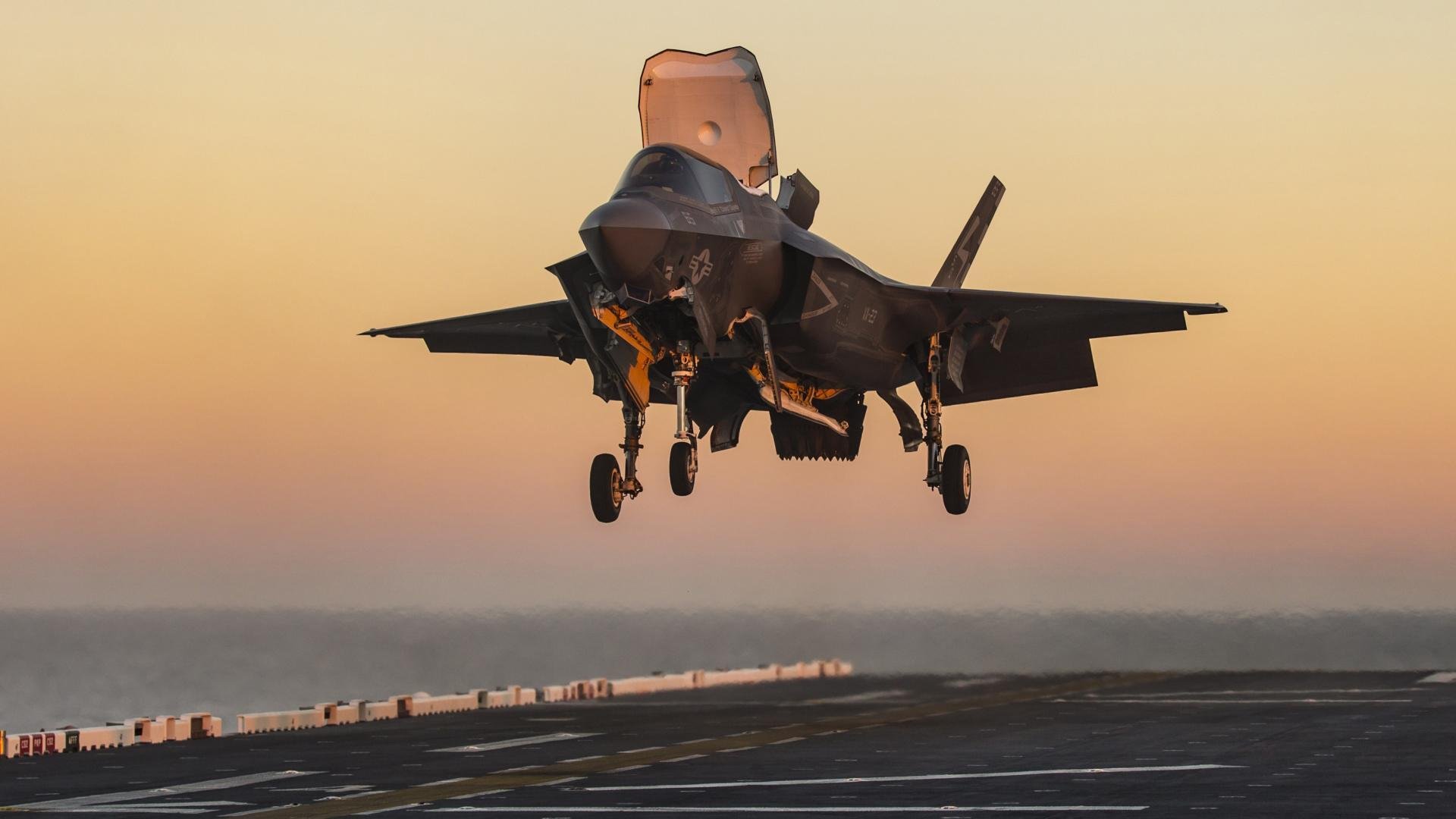 双城记，F1银箭的宿命弯角与南非羚羊的绝杀弧线